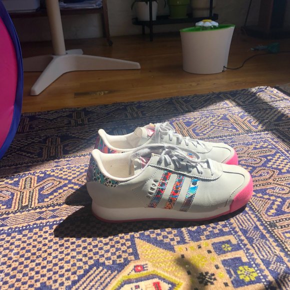 Somoa ADIDAS 5.5 like new. (fit like 6/6.5) - Picture 3 of 5